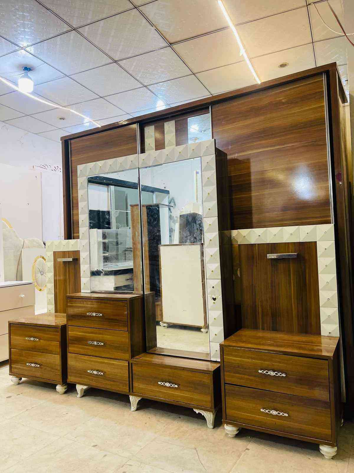 معرض عياض ويوسف غرفه نوم سبع قطع. 500》***********》***********》 ديبيس, كركوك
