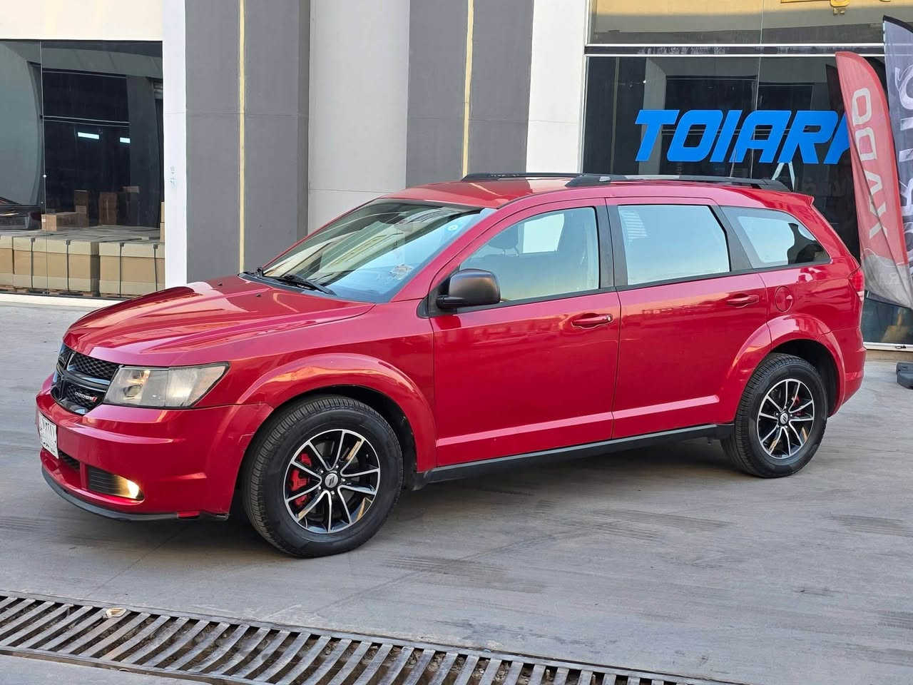 السعر 112 ومجال بسيط
دوج جورني 2018

ماشيه 86 الف 

مواصفات SXT

بجم كبس خلف كبس 

محرك 4 سلندر 2400

7 راكب 

شاشة 

كاميرا 

داخل صاج

طخم تاير جديد

نص فول 

5 ويل كب 

بابين تبديل شركة جهة السايق

و جاملغ صبغ امامي جهة السايق 

السياره جاهزة 

ترايك وين متريد

تبريد ثلج 

رقم نينوى شرط التحول 

السيارة جاهزة 

العنوان موصل التواصل على الرقم ***********
