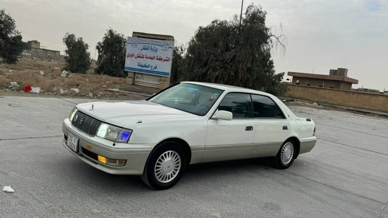 السلام عليكم سياره راس الثور موديل 96مكفوله من كص ونقل جثه واصوليات مداور ثاني يوم سياره جاهز حدايده تبيرد كله شغل كهربائية اربع كشنات كهرباء شاصي 55فحل مكينه فيشتين ***********  السعر 98وبيه مجال مكان النجف  شارع المطار 
سياره حلوه وجاهز نور الدين الصافي
