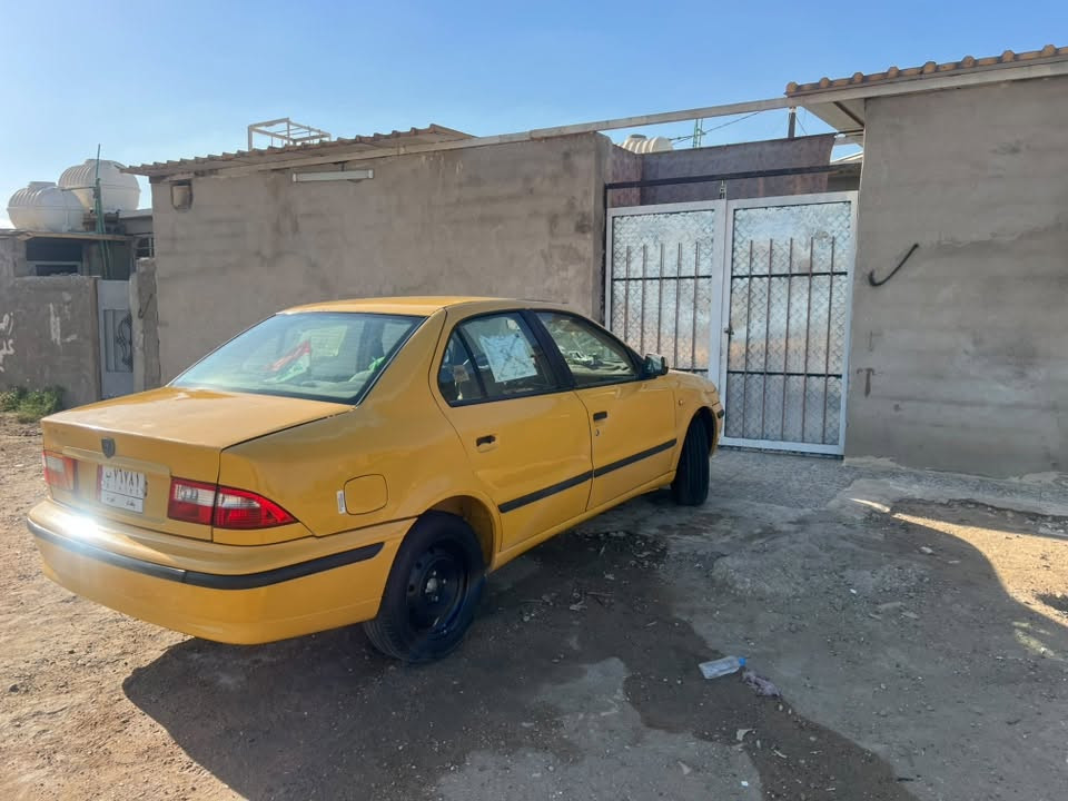 سلام عليكم   
 
سمند للبيع ١٢ السعر ٣٥ وبيها مجال 
مكاني بغداد 
السياره مكينتها تنقص بس ناعمه ومابيها اي صوت 
السياره خير من الله الهاتف ( *********** )
