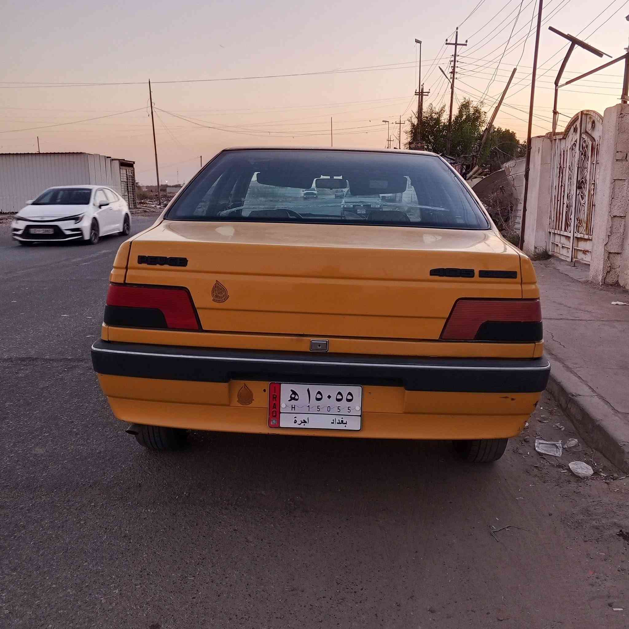بيجو Glx 405  موديل 2012 سيارة جاهزه  مكفوله مكينه وكير تبريد ثلج كهرباءيات  كلهه شغاله . سياره جاهزه داخلهه حلو جلد سيارة كبل لشارع مناقصهه اي شي مكاني بغداد العامريه  صاحبهه يريد تحويل  الياخذهه كبل يحول  رقم مميز حلو سيارة مرتبه ومال شغل  الرقم بي وتساب 
***********
