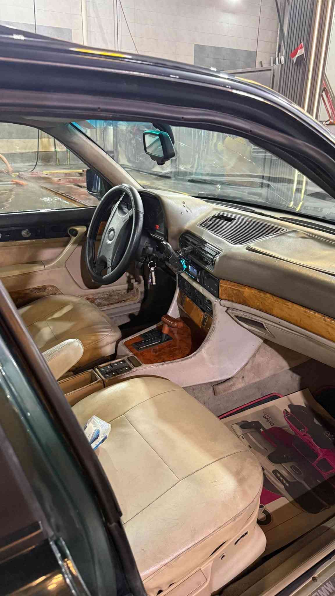 بي ام 740 • محرك V8 • موديل ١٩٩٣