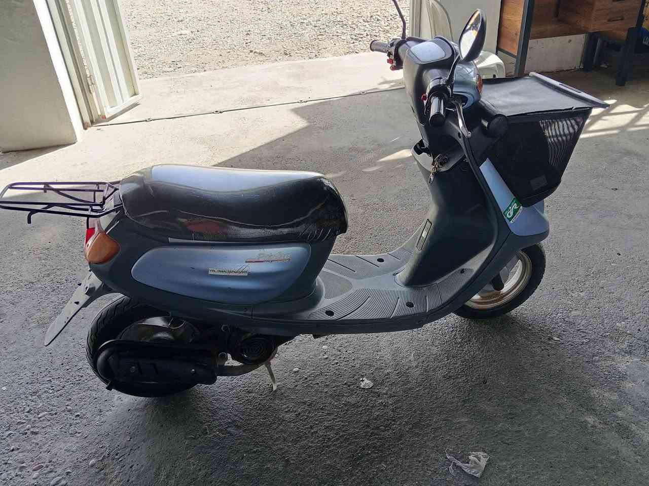 مطور للبيع نظيف فول كدام العين  سلف كهربائيات شغال  السعر 350
***********
