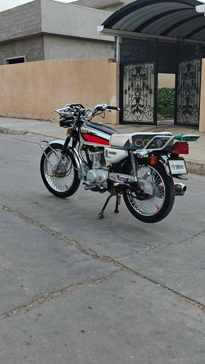 مطور 23جديد مامفتوح ما تصرف عليه سعر 725كلو شرط ***********
