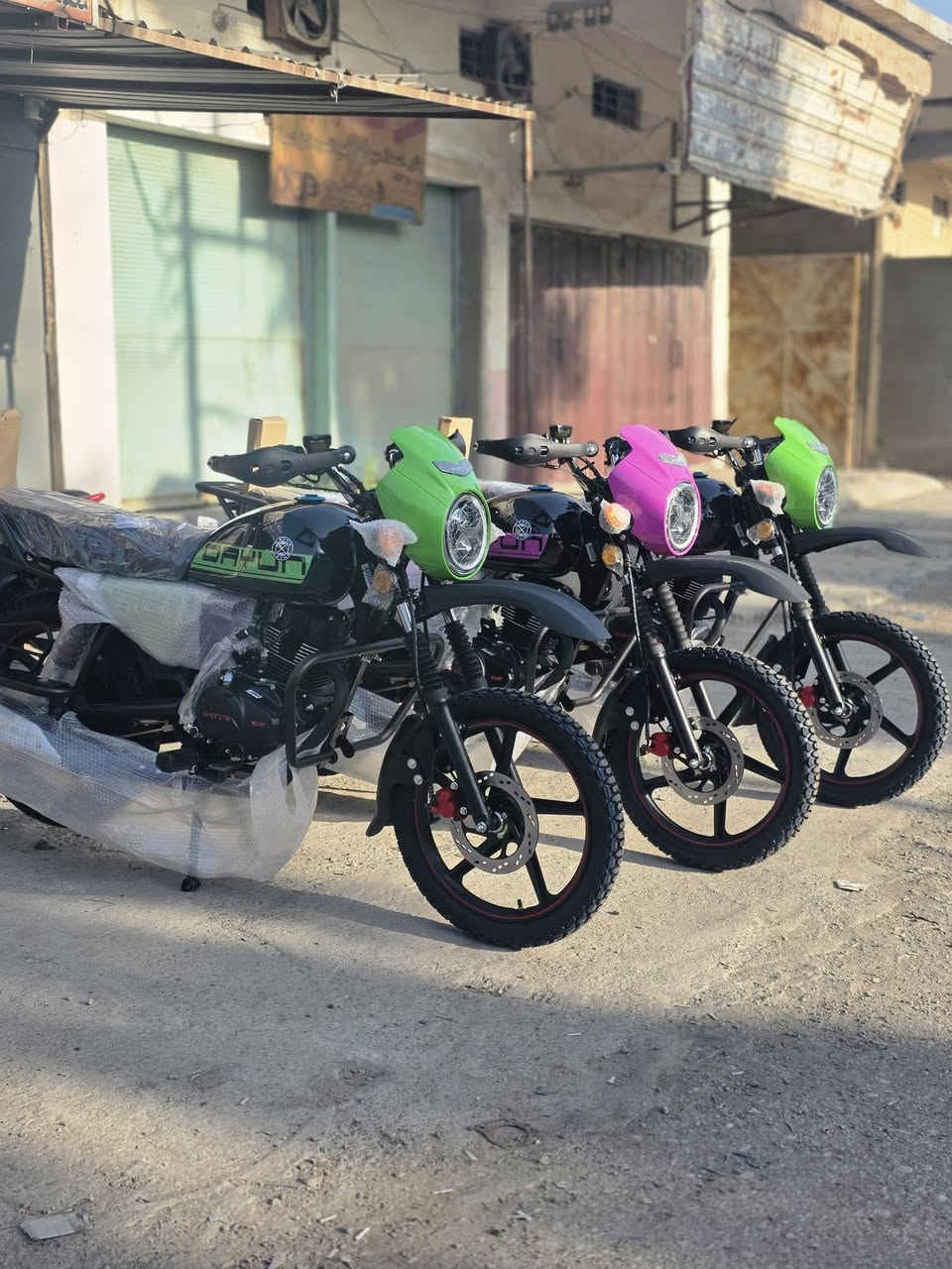 السلام عليكم
يتوفر دايون نفخ جبلي  موديل 26 شهر 2 دراجات زيرو اخر إصدار وزن الصندوق 110 مكان ديالى شهربان ايي استفسار راسل واتساب أو اتصل ع الرقم ***********
