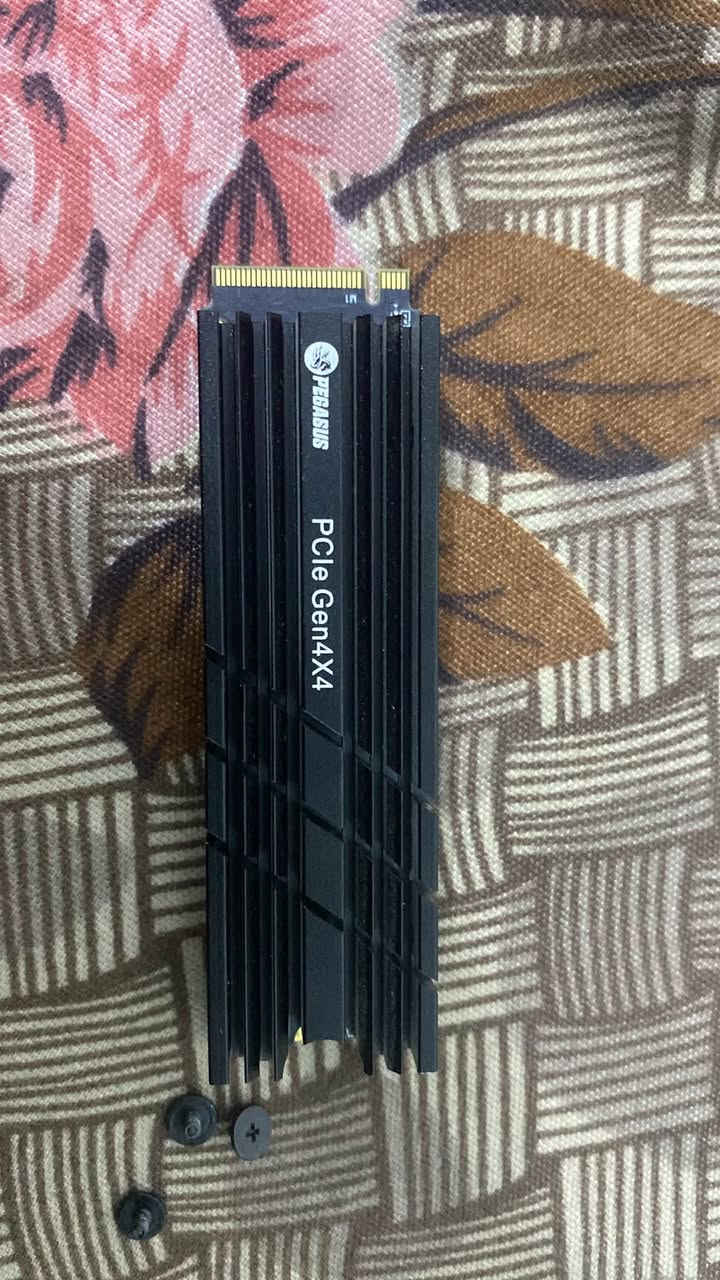 سرعه٧٠٠٠  مساحه ٢٠٠٠ سعر ٢٧٥
