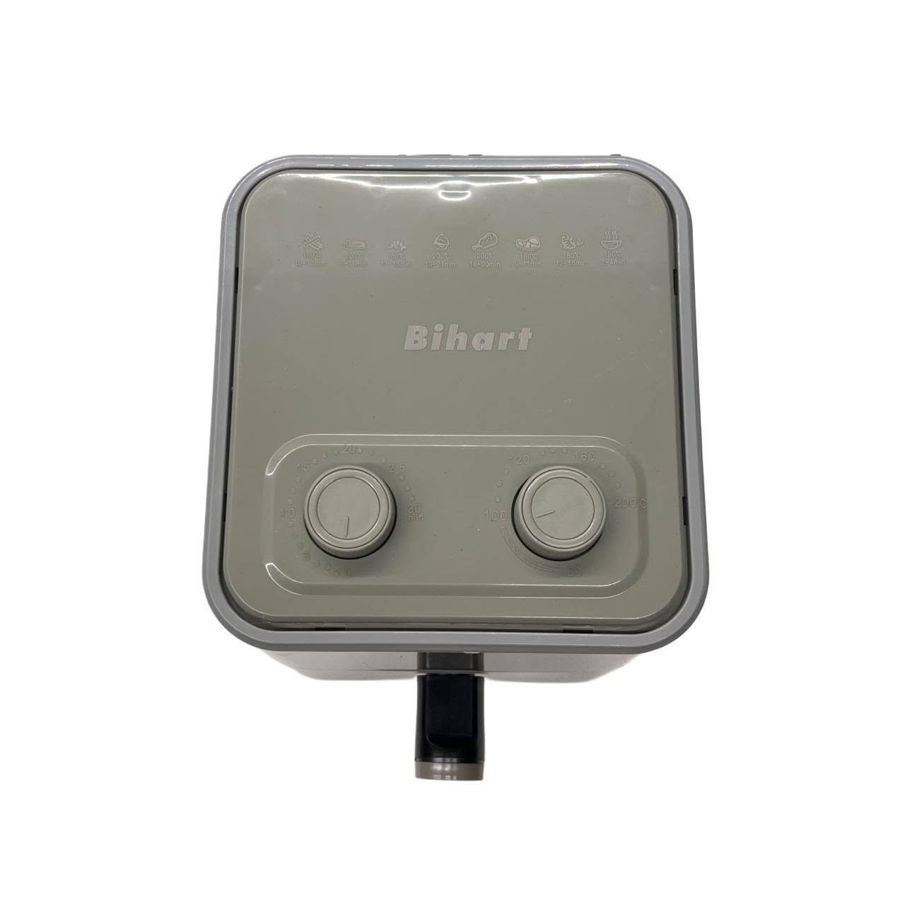 قلاية هوائية Bihart بدون زيت – موديل YSL197  قلاية هوائية عملية من Bihart بتصميم مدمج ومناسب للاستخدام اليومي، توفر طهيًا بالهواء الساخن مع تحكم يدوي بسيط.   • تعمل بتقنية الهواء الساخن للطهي بدون زيت   • تحكم يدوي عبر مقبضي الوقت ودرجة الحرارة   • تصميم مدمج مناسب للمطابخ الصغيرة   • سلة سحب أمامية لسهولة إدخال وإخراج الطعام   • جسم بلون رمادي أنيق كما هو موضح على العلبة   • استخدام مباشر بدون إعدادات معقدة   • نوع المنتج: قلاية هوائية (Air Fryer)  • القدرة الكهربائية: 800 واط  • الجهد الكهربائي: AC 220–240V  • التردد: 50/60Hz  • مدة التشغيل القصوى: 30 دقيقة  • التحكم: يدوي (مقبض حرارة + مقبض وقت)  • الوزن الصافي: 2.1 كغم  • الوزن الإجمالي: 2.6 كغم  محتويات العلبة:  • قلاية هوائية Bihart  • سلة الطهي
السعر 30 الف 
التوصيل 5 الف دينار 
للطلب تواصل معنا على 
واتساب ***********
تليكرام @brrhm_110 
انستا alahtiajat3
او مراسلة الصفحه

نص مكتوب في الصور:
- قلاية هوائية Bilheart الأصلية
- السعر: 30,000 د.ع.
- توصيل بغداد والمحافظات: 5,000 د.ع.
- للطلب واتساب: ***********
- أو مراسلة الصفحة