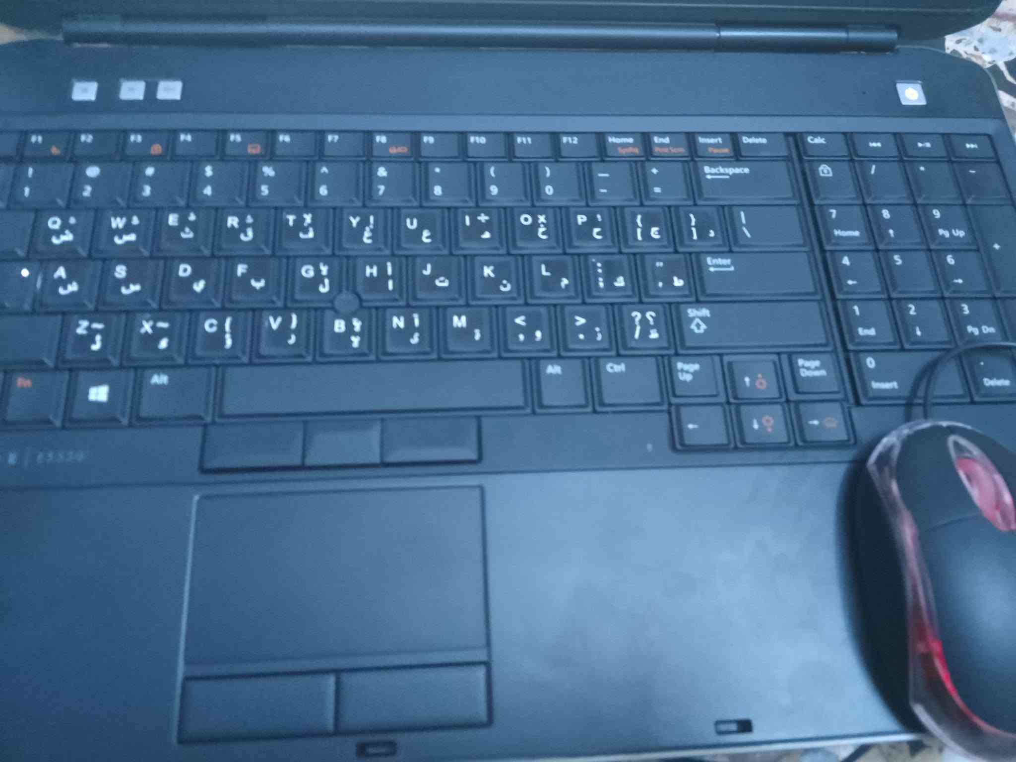 سلام عليكم لابتوب DELL للبيع
مواصفات// لابتوب  دل جيل الثالث معالج كور i7  رام
 4 وقابل الزياده وحجم شاشه 16 وايضآ توجد فيه كامره اماميه للمكالمات أو تصوير لابتوب نضافة 95 ٪ جهاز يدعم كل التطبيقات تواصل الاجتماعي مثل ما موضح يمكم ويشغل فودو وسينمانا بدقة 1080 HD واليوتيوب بدقة 2k ويدعم ألعاب و يجي وياها شاحنه اصليه وجنطهة لابتوب سعر (210) وبيها مجال حك جيه //مكاني بغداد _ البلديات //لا يوجد توصيل متواجد خاص
