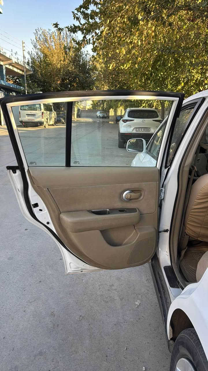 🚗نیسان تیدا ٢٠١٢ 🚗

📍رەنگی سپی بەفری
📍گێر و مەکینە بەشەرت
📍مەکینە گەورەی مەرغوب 1.8L
📍سەیارەکە ناوی زۆر جوانە کوشن و سەقفی دڕاوی نییە
📍بەنزین زۆۆر کەم ئەخوات و زۆر ئیتیصادییە.
📍پشت و پێشی کەپسە 
📍چوار پارچەی سەکن بۆیاغە بێ ناوگرتن 
📍نرخی ٨٣.٥$ و مامەڵەیەکی برایانە

بۆ پەیوەندی کردن بفەرموون ، ژمارەکە واتسئاپیشی لەسەرە 
📞*********** 📞 السليمانية, العراق
