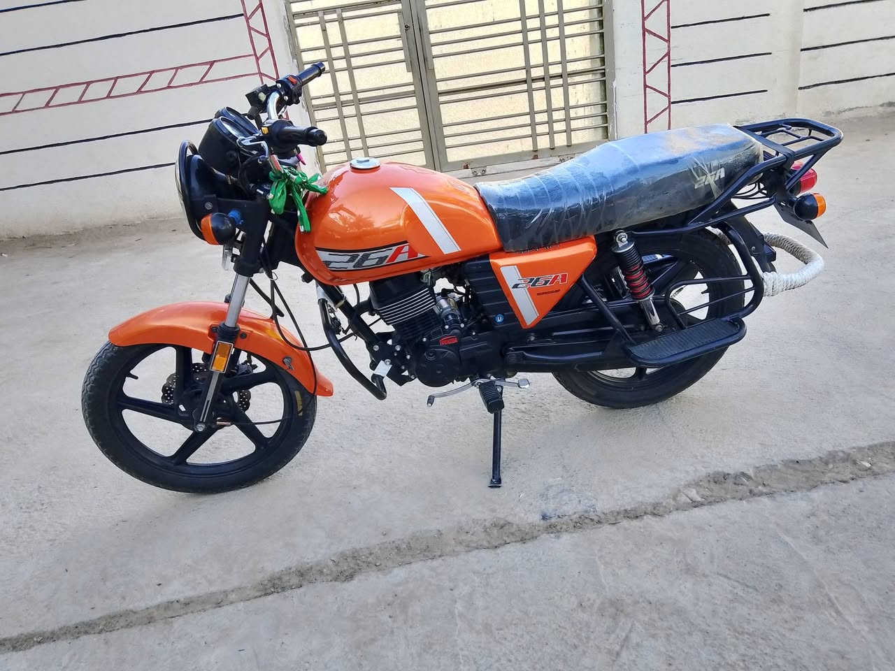 بيع مستعجل دايون موديل 25 طالعه بل 26 مكينه 200 شرط زيرو بعده كفاله عامه اي نقص مابيه كلشي بيه شغال اوراق كامله:سعره مليون 400 بيه مجال مكانه حمزه الغربي طريق سريع رقم ***********
