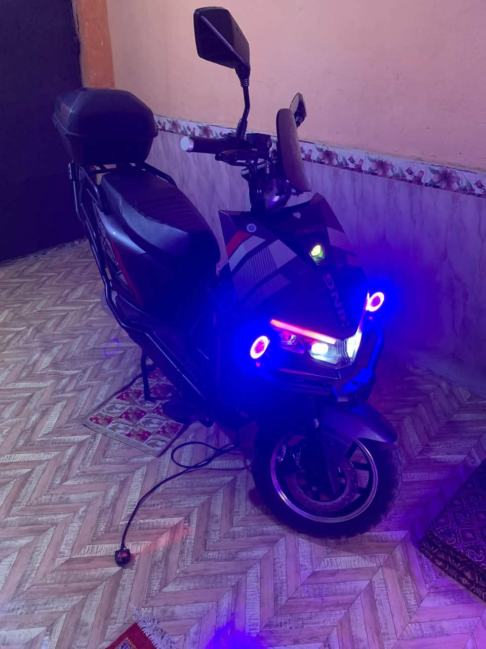 لبيع دراجه شحن جديده صالي شهرين من أخذته اسمه ساحقا مديل ٢٠٢٦ دراجه جديده برياته جديدات دراجه مامتعوبه شراي بخدمته مكاني بصرة كرمه علي سعر مليون و٢٥٠ بيه مجال دراجه جديد هذه رقمي ***********
