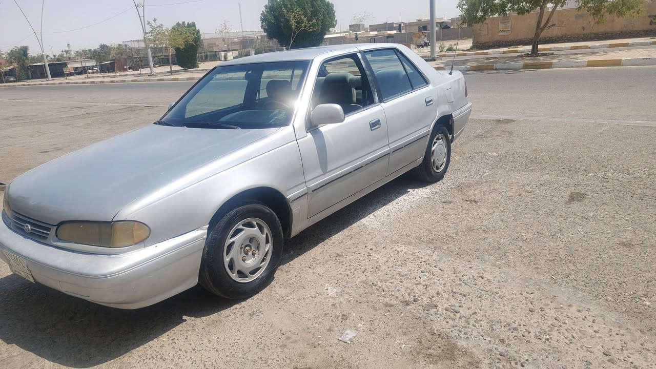 سلام عليكم سوناته ون موديل 1994 جاهزه من كلشي كير عادي كير ومحرك مال سوناته تو كير محر عل فحص صدر جديد خياس ولا قطره سياره مصبوغه جماليه  بدون اي ضربه عل بلاد  ترايك وين مايعجبك تحويل مباشر بسم صديقي تبريد فقط كمبريسر نقص سياره احله من الصور السعر بلاش 22 وبي مجال قليل العنوان انبار قضاء هيت رقم تلفون ***********
