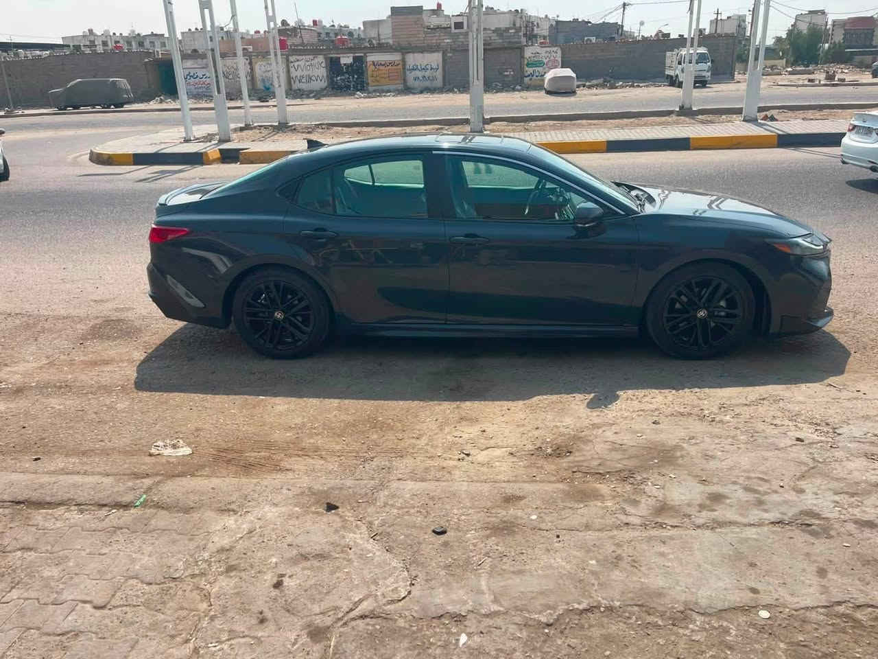 تويوتا كامري se هايبرد (2025)
💯فول مواصفات
للبيع  او مراوس بسياره  اقل  

⚙️ المحرك: بنزين / هايبرد
📍 بدون رقم
🎨 اللون: سمائي (بحري)
🚗 الممشى:٤الاف وقابل للزياده (زيرو)
🛠️ الضرر:جاملق وبنيد صبغ 
🛡️ الدعامية: أمامي أصلي البلاد
🌞 فتحة سقف
🔑 بصمة أبواب
🚘 بصمة تشغيل
🖥️ شاشة
📷 كاميرا
🅿️ هاند بريك بصمة
⏸️ أوتو هولد
🔁 أوتو ستارت
⛔ أوتو ستوب
📡 رادار أمامي (تحديد مسار)
🚨 رادار جانبي (نقطة عمياء)
📡 رادار خلفي (تحذير اصطدام)
🌿 نظام ECO
⚙️ نظام Normal
🏁 نظام Sport
🎮 تحكمات ستيرن
💺 كراسي كهرباء
❄️ تبريد لمس
💡 لايتات LED زينون
🔦 بك لايت LED
🛞 ويل أسود بلادي

📮 السـعـر ✅ ٢١٥

مكان تواجد السيارة:البصره 
رقم تلفوني***********
***********
