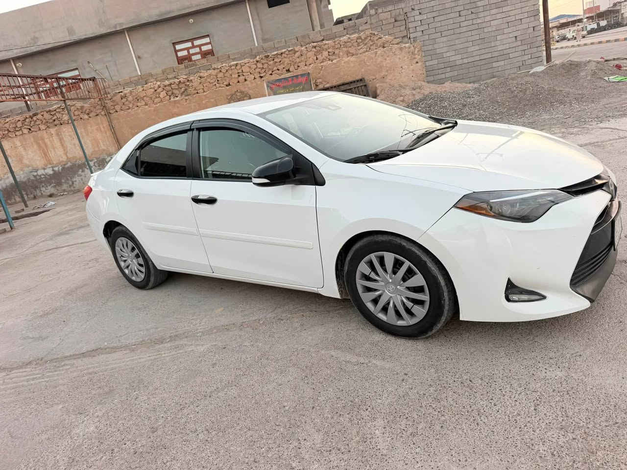 سلام عليكم للبيع بسعر مناسب جدآ 127 ويرهم مراوس
للبيع كورلا 2019
LE
موصفات معروفه
محرك 1800
تحكات استرين
لات زنون لد امامي
شفتات استرين
شاشه كامره خلفيه
سياره حلوه وجاهزه
ضرر 3 قطع بنيد وباب وعابر ع هلال الجاملق 
كير محرك مكفولات
تبريد ثلج 
رقم صلاح الدين مشروع وطني ب اسمي
سعره 127 بيها مجال
مكاني: صلاح الدين (بيجي)
***********
***********
