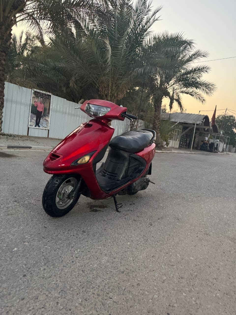 السلام عليكم فراشه لبيع محرك مفتوح بس ولفات الدراجه خير من الله نكرت سلف وهندر وكلشي شغال بس عوزها شي بصيط كلش مكاني نجف حي المكرمه السعر 375 وبيها مجال لطيبين هاذا رقمي ***********
