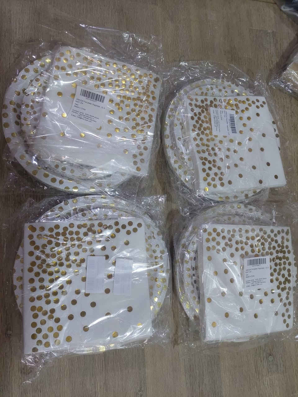 اغراض هداية وتغليف
