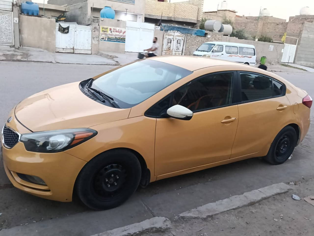 *فورتي 2016 للبيع سيارة كير At
*مكينة 2000 دوش المرغوب 
*سيارة تخم تاير باتري جديد 
*تبريد تدفئة شغال ويه السويج 
*رقم بغداد المشروع الوطني تحويل ثاني يوم باسمي 
*سياره بيها بنيد وجاملغ الأيمن حادث أمريكا وبالعراق الجاملغ الأيسر 
السياره جاهزة للآخر حبايه كبل للشارع ربع متصرف علية 
*ملاحظة التحويل عقد مروري كبل
السعر 95 وبيها مجال للشراي 
مكان السيارة بغداد العبيدي 
الاتصال ***********
