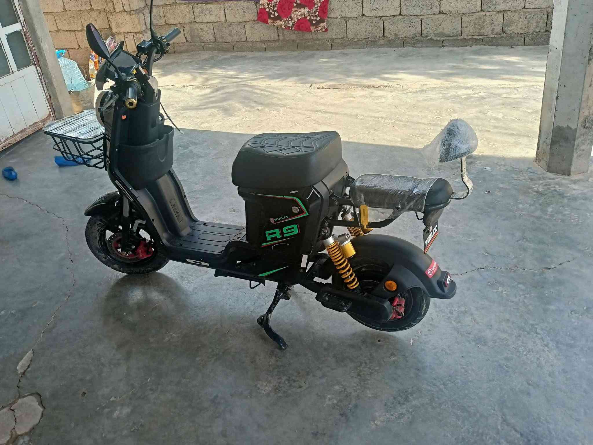 ماطور شحن 2026 R9
أغراضه كاملة وياه

المواصفات

بطارية 22  امبير ولي شرط

السرعة 109

نظام الشحن 

منفذ شحن موبايل

.الضوء علي ناصي

الكير 4 تبديلات

السعر /500  وبي مجال مستخدم شهر واحد 

شراي يتصل ***********
مكلف بل
