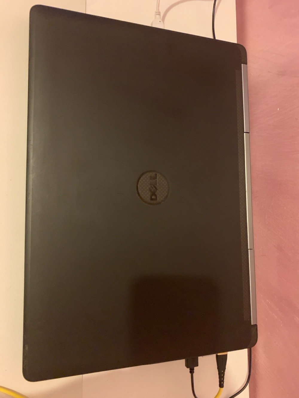 🔥 لابتوب Dell للبيع – مواصفات قوية ومميز  وب385🔥
.
✨Dell pricishon 7510 لمس المميز ✨

💻 Intel Core i7-6820HQ @ 2.70GHz
.
قابل للتطوير الى 64 🔥🧠 RAM 16GB DDR4 
2133MHz
.
🎮 NVIDIA Quadro M2000M 4GB
.
🔥Nvidia graphics 8GB
.
. قابل للتطوير 💾 SSD 512GB ⚡

كيبورد ضوئي 
.
🖥️ شاشة 15.6 إنچ Full HD 1920×1080 ⭐
.
لمس ركز 10 اصابع👆🏻
.
ويندوز 10 pro مفعل جاهز 

🎮 يشغل ألعاب مثل:
🔥 GTA V
🔥 Fortnite
🔥 Valorant
🔥 Counter-Strike 2
🔥 PUBG
🔥 Battlefield 5
🔥 Forza Horizon 4
🔥 Far Cry 5
🔥 The Witcher 3
🔥 Dota 2
🔥 Minecraft
وغيرها 🎮

⚡ جهاز سريع ومناسب للدراسة، البرمجة، التصميم، البرامج الهندسية والألعاب.
.
ملاحضه الكلك الايسر من التج ماوس متوقف فقط الكلك الايسر 
.
💰 السعر: [385 بي مجال بسيط للشراي]
📍 الموقع: [بغداد الدوره]
📩 للمهتمين مراسلة خاص او واتساب