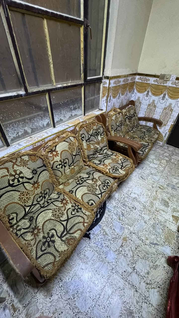 منو يفيدة هيج 

مدينة الصدر ***********

