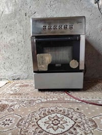 طباخ • شغال • نضيف