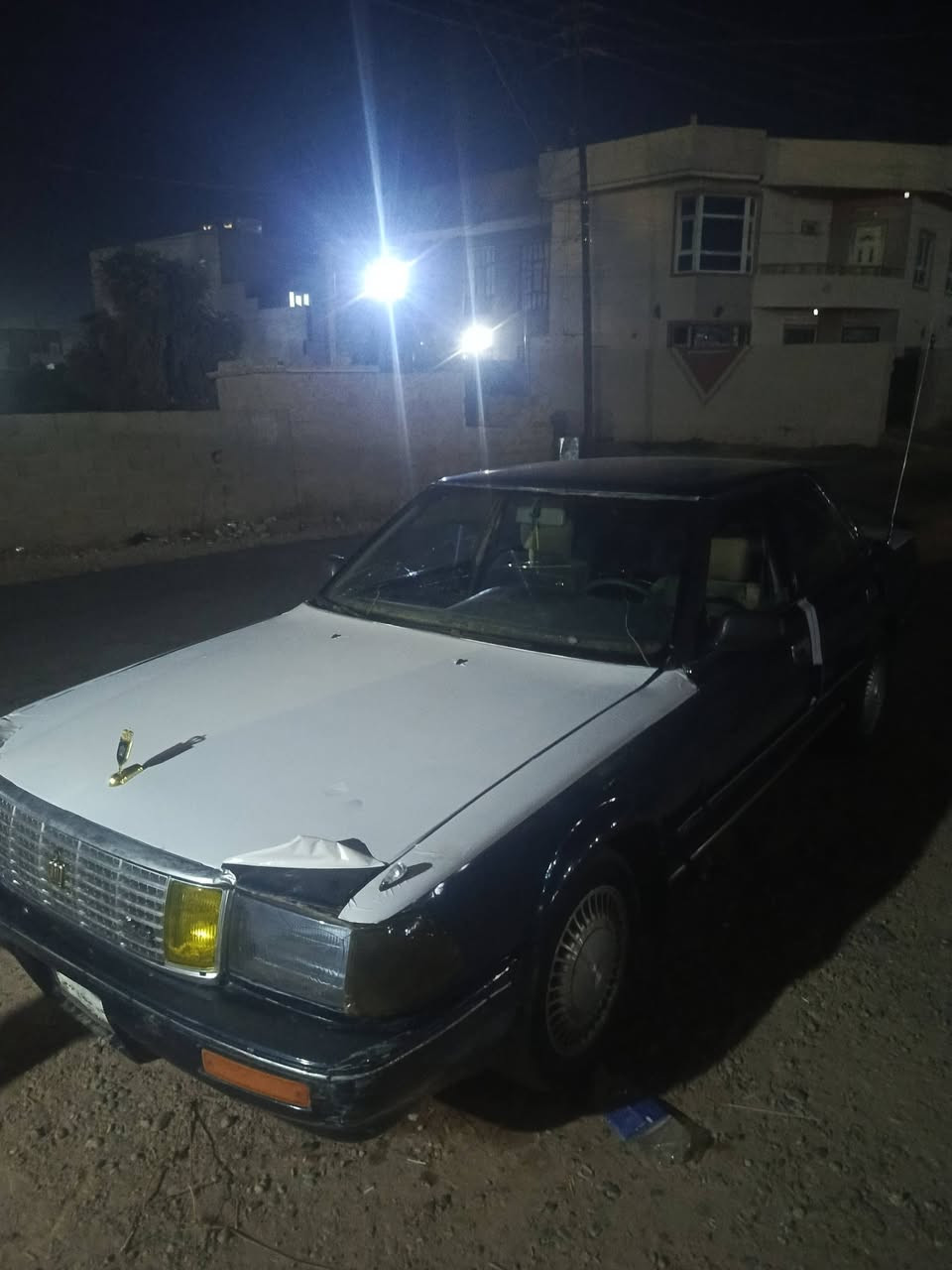 سلام عليكم سيدان للبيع كير ومحرك ٢٥٠٠ شرط أكسل شرط صدر فوك النص عمر كهربائيات شغاله كلها تبريد عايزه تشد البواري وتشحن غاز رقمها فحص صلاح الدين السعر 18 ستفسار اتصال ***********
