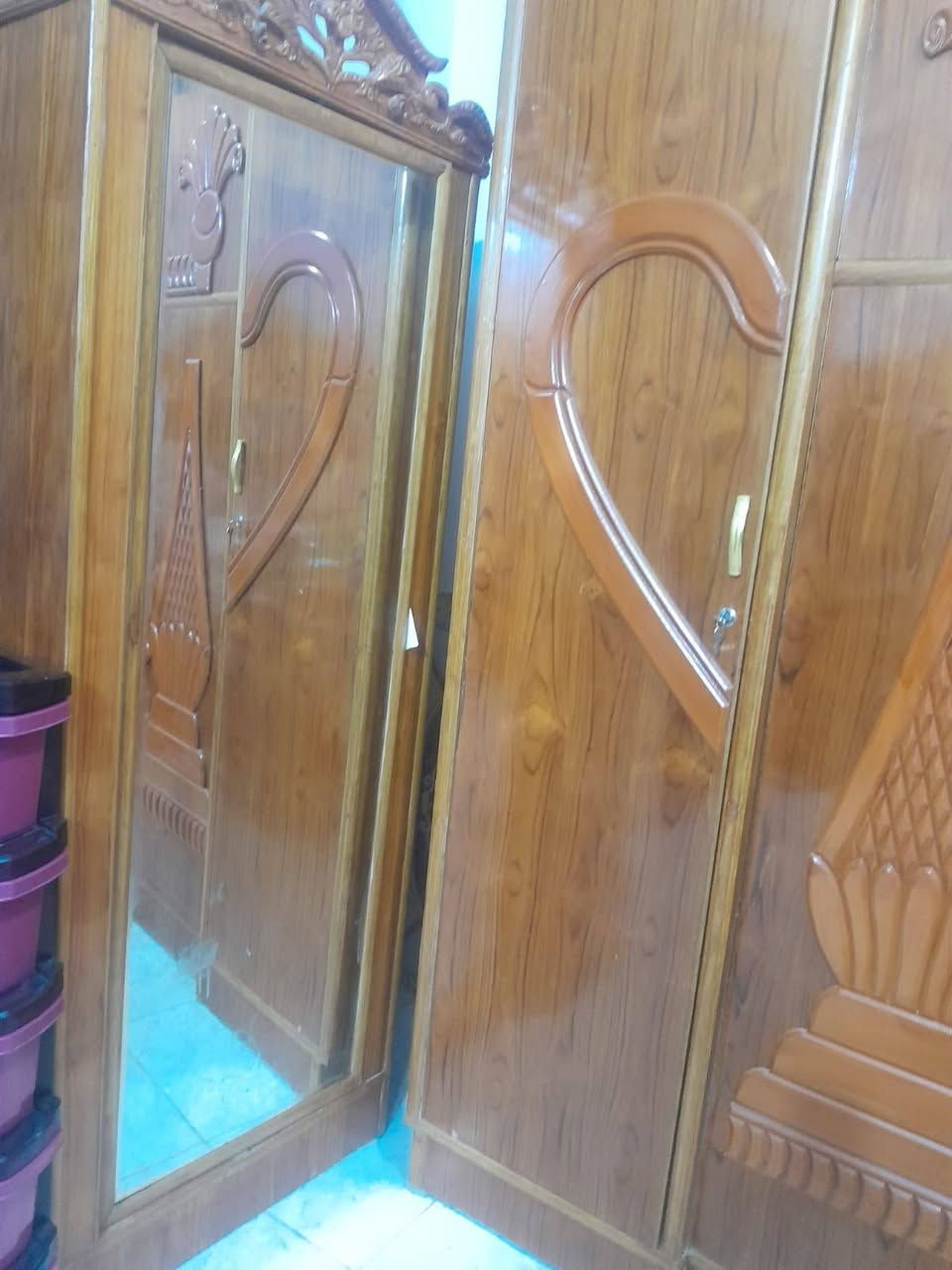 غرفه اخشاب جديده سعر مليون 750 وبيها مجال     للشراي تدلل علينا  عنوان   هيت    حي امينه ***********
