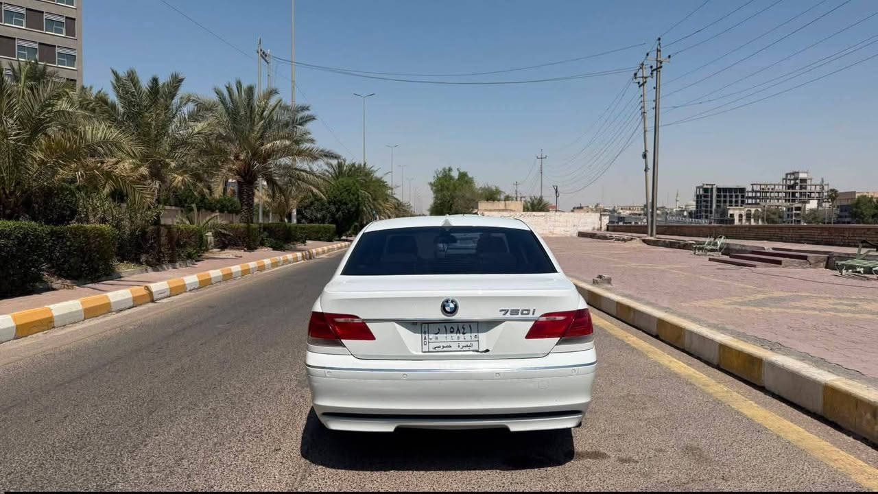 بي ام  دبليو باخره موديل 2006 اصل فول المواصفات السعر150$
***********
