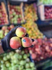 خضار وفواكه • طازج يومياً • العزيزية مدينتي