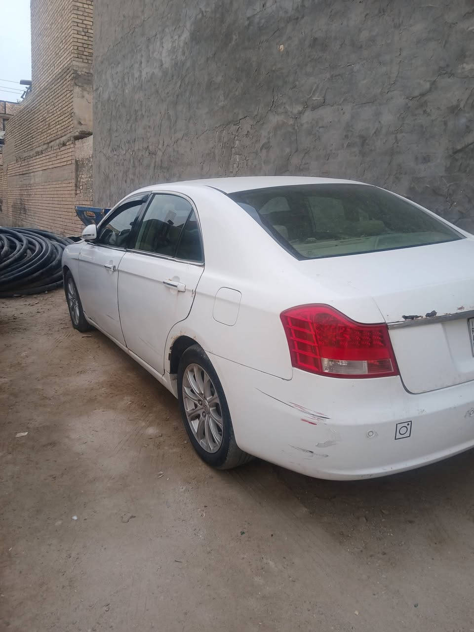 ام كراند موديل 12 حجم 8 محرك كير تبريد حداديه تمام رقم ميسان بيها خياس عوزها تلكيط وصبغ السعر ٣٩ وبيها مجال قليل ***********

