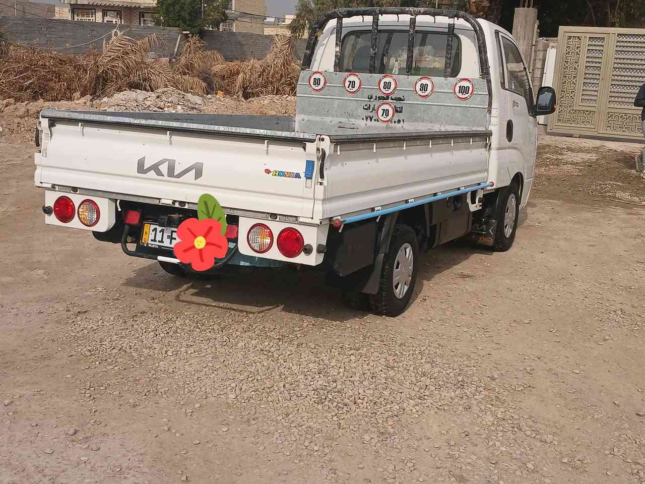 كيا للبيع موديل 24 رقم بغداد  
كفاله عامه 
ماشيه 64 حقيقي
عنوان بغداد المعامل الحسينيه 
ستفسار على الرقم ***********
@@

