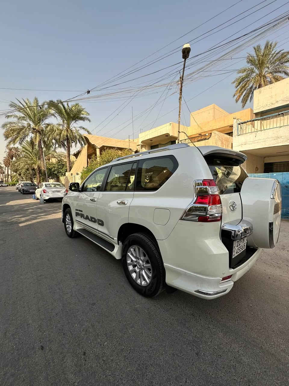 السلام عليكم للبيع برادو vxr رقم اربيل  موديل 2017حساس امامي خلفي لايت زنون ٦ سلندر مكينه ٤٠٠٠ بسمي السعر30 التحويل ثاني يوم للستفسار ***********
