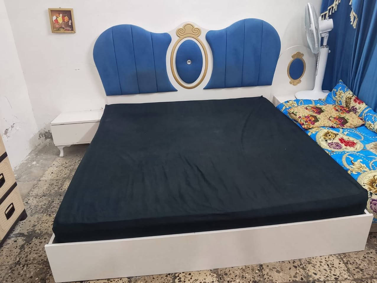 للبيع مع الدوشك
*********** واتساب
