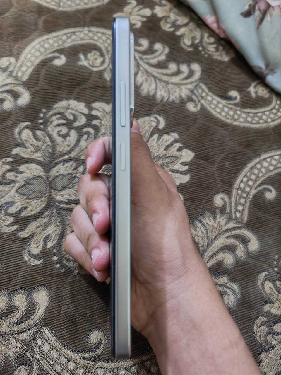 بوكو c81 برو شاشه 120 هيرتز بطاريه 6000 أمبير انسه شي يخلص شحن لون مميز نظافه 1000 بالميه للمراوس 💥وبيع 175وبي مجال💥  مكاني نجف متواجد خاص رقم ***********
