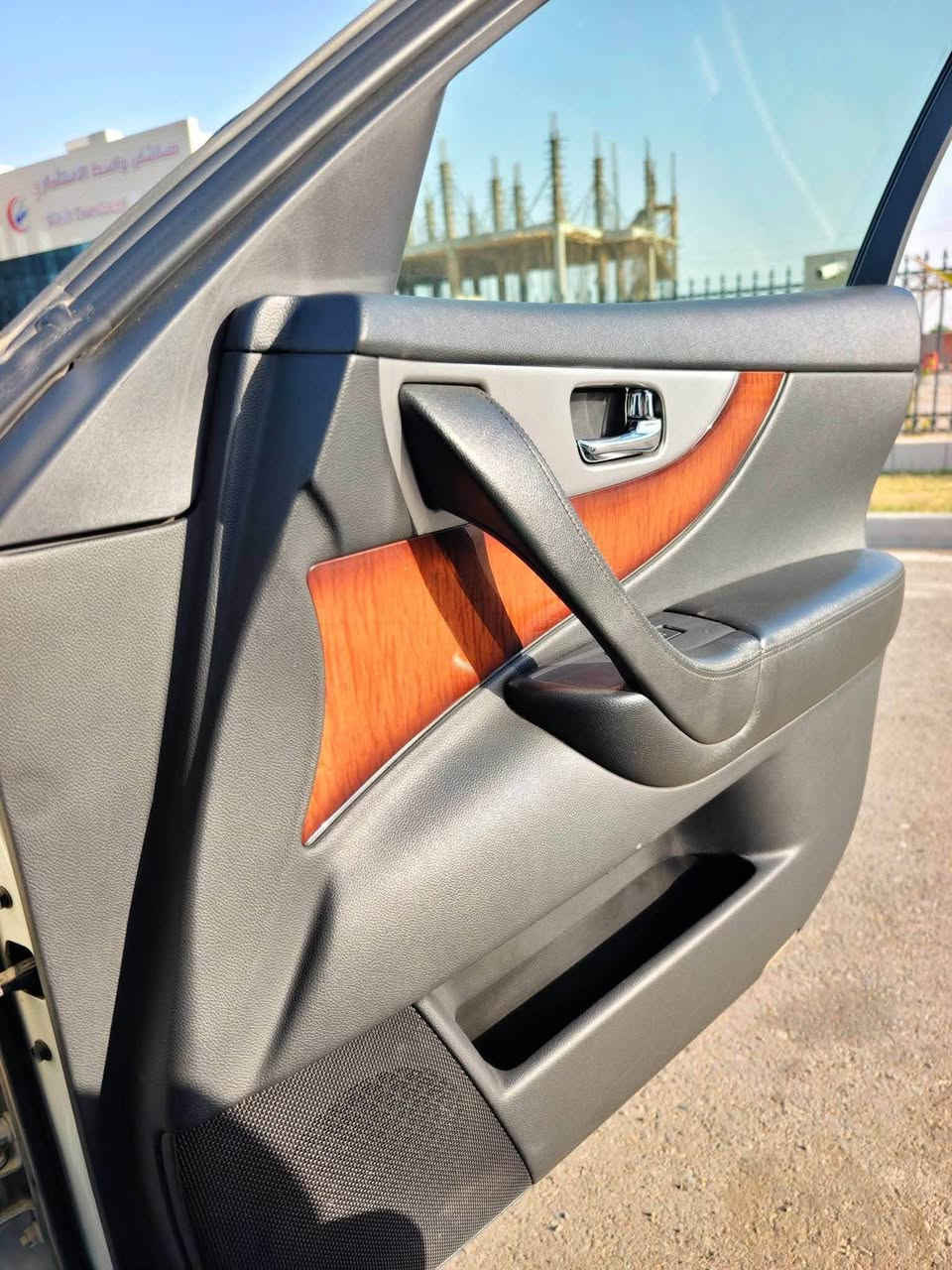 انڤنتي FX50
2012
8سلندر خليجي مكفول من الصبغ فول مواصفات ماشي 149الف Km
رقم بغداد رقم مميز تحويل مباشر هزه جديده 
بيييع او مراوس
عنوان بغداد 
***********
135بي مجال بغداد, العراق
