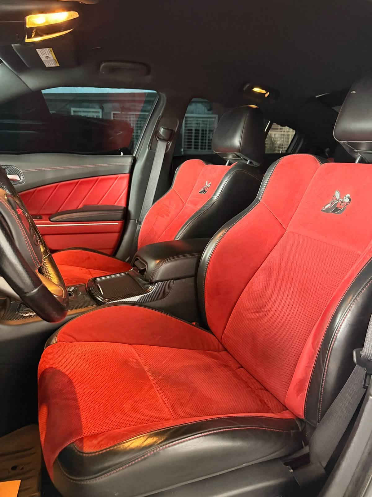 تشارجر سكات باك • V8 ٦.٤ • ممشا ٦٩ الف
