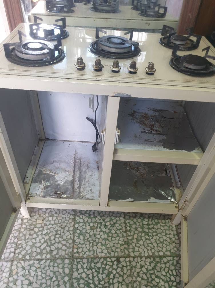 طباخ المنيوم نضيف كلش شغال سعره ١٧٥ وبي مجال *********** عمارة, ميسان
