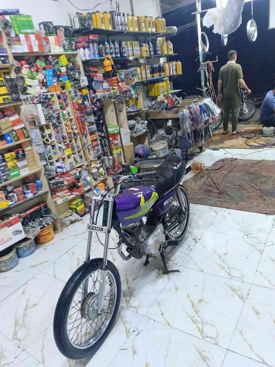 ‏سلام عليكم من الرخصة ادمن الجروب
‏دراجه مال مزاد تعمير جديد
‏موديل 22 كلك كلك
مكينه ناعمه 
‏سعر350 وبيها مجال
‏دراجة نظيفة أنظف من الصور
‏شباب هاي احلى من الصور اللي يحب خليه يتصل 
‏العنوان كوفة
***********
