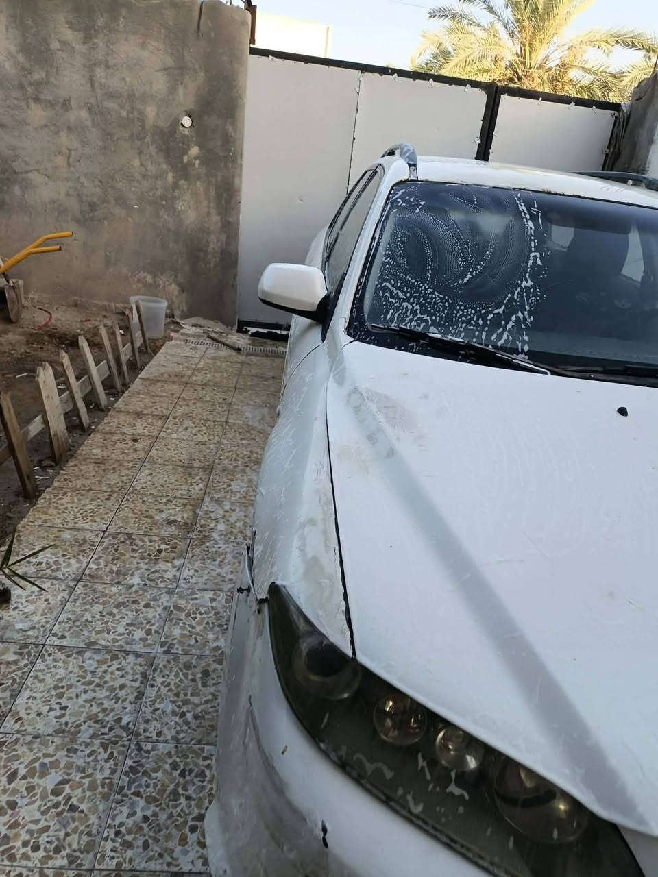السلام عليكم 
للبيع مازده زوم 6ستيشن
محور محرك وكير كامري 1.8
رقم ذي قار جديد سنويه 2031 تنتهي
السياره شغاله بس ابيع كوم حديد 
المكان البصرة شط العرب
رقم الهاتف ***********
السعر 35  وبيه مجال للطيبين
