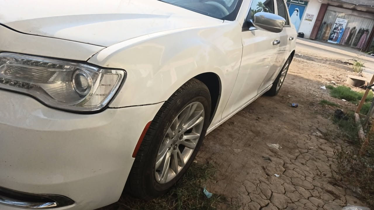 للبيع
اوباما كريسلر300 c
19ومسجل 2022 بغداد
سنويه لل٢٩ وباسمنا 
وارد كندي 
كير مكينه تبريد شاصي تاير مشروط
صدر ملاحظات بسيطه 
تحكمات 
وباقي معلوماتها بصور الحادث وصورة السونار
شرط تحويل بالعقد خلال اسبوع يعني ماتبقى مواعيد 
والملاحظات اللي بالبدي مصورات 
للاستفسار 
*********** *********** ابوفراس
