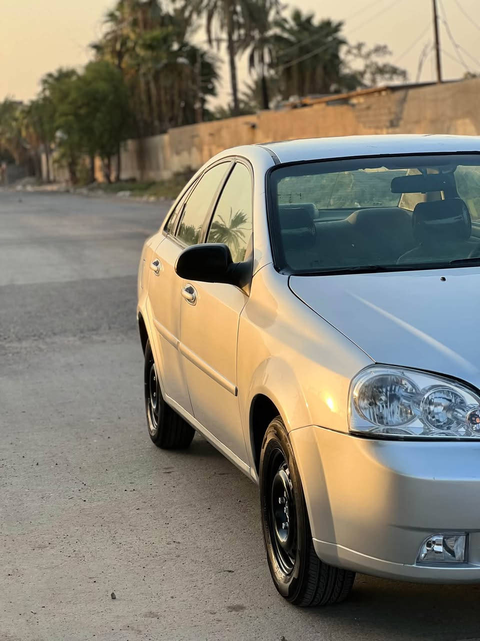 السلام عليكم
اوبترا خليجي 2005  رقم بغداد انكليزي
صبغ عام جماليه  كير عادي 
صدر جديد ناعمه كلش
تبريد ثلج
كير مكينه كفاله
تخم تاير
دومشه كامله
العنوان بغداد  
***********
السعر61
