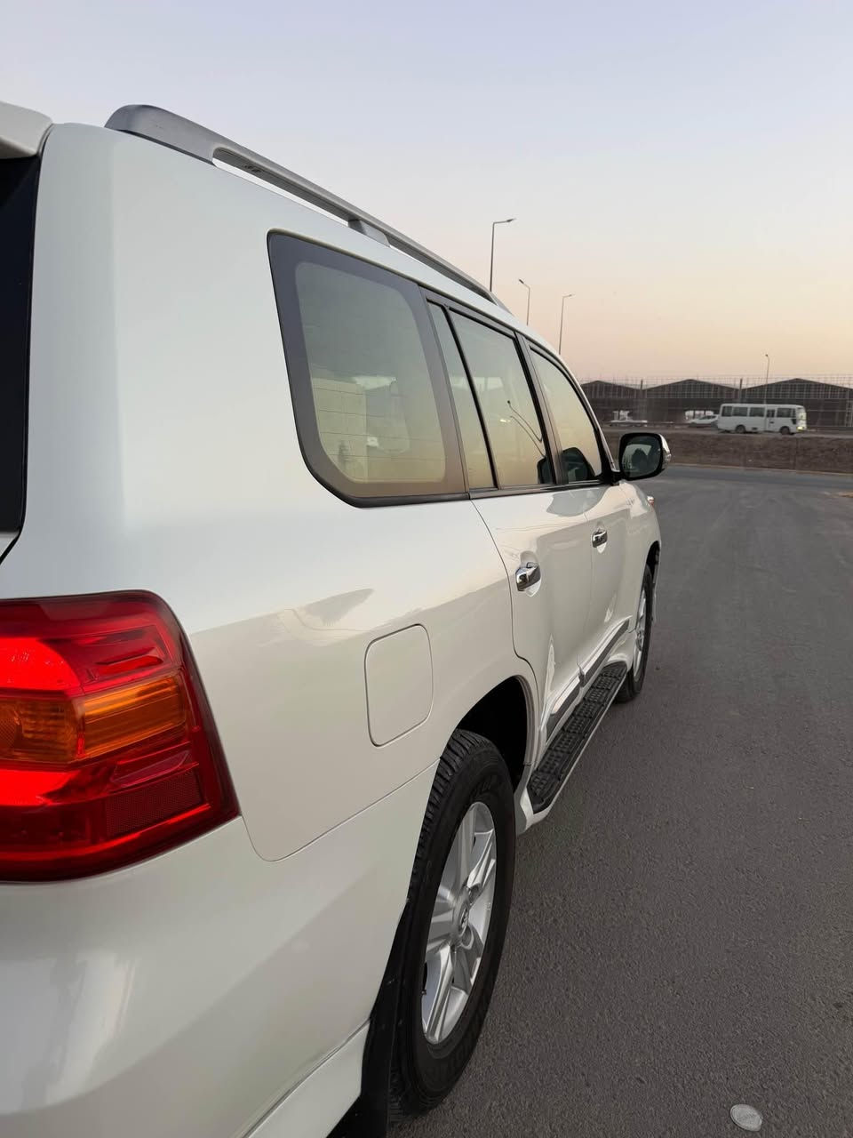 land cruiser 2014 
لاندکروزر  وەنەوشە ٢٠١٤ ی قەپات مواسەفاتی دەرەجە ١ ی بریم ە گێر و مەکینە و گشت گیانی بەشەرت مەکینەی نەکراوەتەوە دەعامی بۆ دەعامی بەشەرت ٣ جێگای بچوک پی دی ئار ی هەیە ما باقی هیچی نیە ١٤٨ هەزار کیلۆمەتر عەقیقی رۆشتووە ٤ تایی سفری لە ژێرە کوشن جلد و فول ٨ پستۆن بەشەرت بەناوی خۆمانە 

ناونیشان / هەولێر 
نرخ / ٣٥٥ کەمێک مەعامەلە 
ژمارەی مۆبایل / ***********
ژمارری مۆبایل / ***********
ڤایبر واتس ئاپی لەسەرە أربيل, العراق

