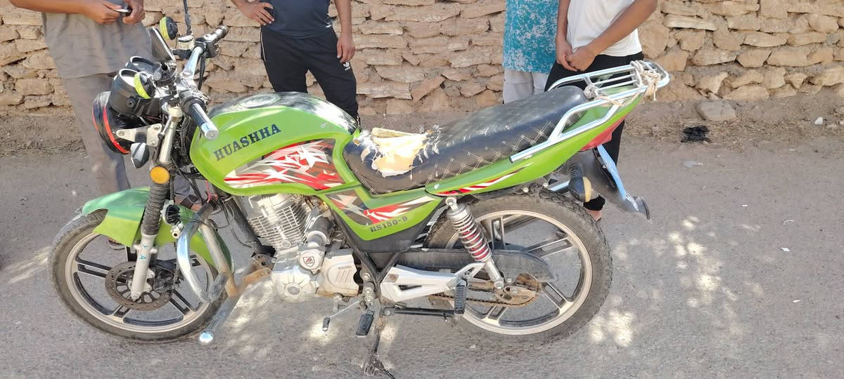 دراجه هايوشه للبيع موديل 23 محرك ع وضع الشركه السعر 750 الف وبي مجال 
العنوان / العبيدي 
للاستفسار اتصل ع الرقم ***********
#ملاحضه__اني مكلف بالنشر لا تراسلني عندك رقم صاحب الدراجه اتصل عليه
