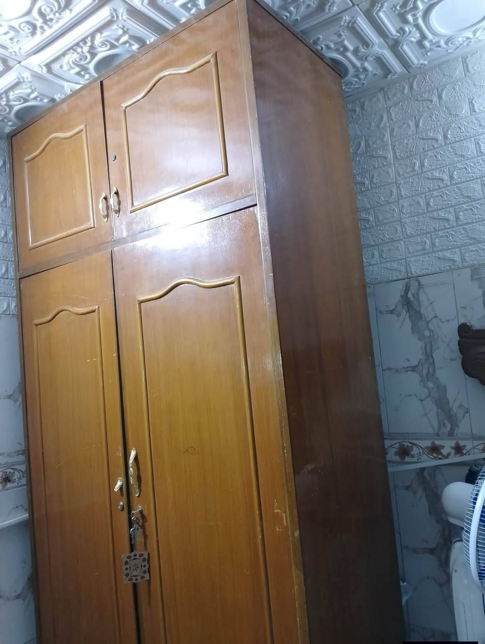 ميز طعام ٥٠ صوميه ٥٠ كنتور ١٦٠ كونتر ١٦٠ مبرده دكت ٢٠٠ مرجوحه ٥٠ شاشه٤٣نت ب١٥٠ برده اصليه تفصال مو جاهزه ٧٥ مجمده ١٠٠ بعضهم اكدر اوصلهم مجاني وبعض لا ***********

