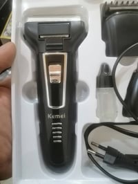 مكاينه حلاقه للبيع استخدام اقل من الأسبوع ٠٧٨٢٣٦٠٦٠٥٦