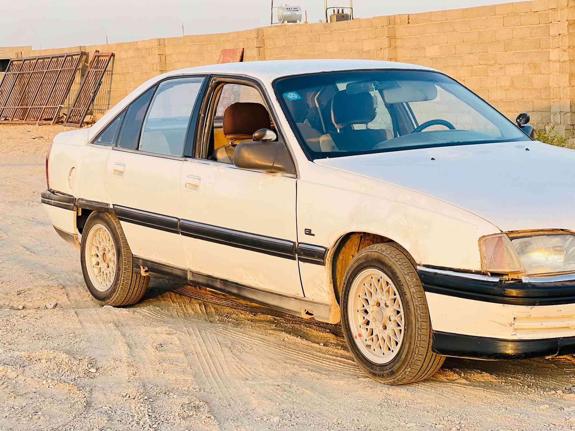 السلام وعليكم اوبل اوميكا موديل 1991 رقم انبار سياره بسمي تحويل ثاني يوم محرك وكير خير من الله صدر جديد تخم تايرات جدد كهربائيات شغاله السعر 23 وبيها مجال مكاني الفلوجه بيع فقط

الاستفسار 
***********
***********
