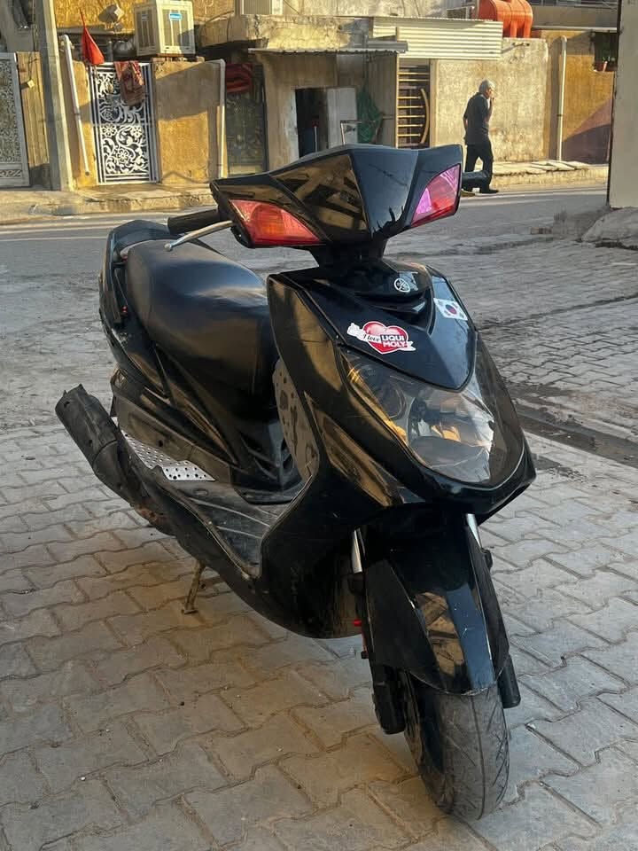 السلام عليكم سكنس فحل للبيع الدراجه حلوه بيها بس السلف يطلع ونه وما عرفت اسوي الدراجه مكينه٥٥مزود الدراجه بيها كلج تزويد وموجود البلادي مكاني بغداد الحريه ول سعر 625وبيها مجال حك الجيه رقم ***********متواجد فقط رقم
