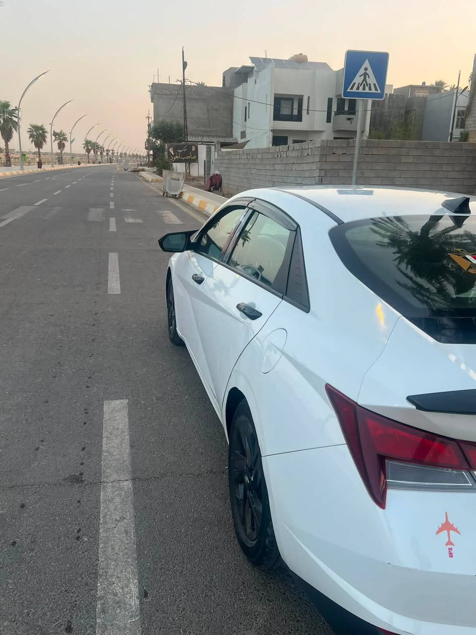 النترا موديل 2022 
الضرر: نص البنيد صبع _ وهلال الجاملغ الخلفي وشبر بل باب عل بارد بدون صبغ وبيه كم ملاحضه بسيطه . وايراباك طاك 
المحرك : 2.0 دوش 
فول مواصفات بصمه . فتحه . تحكمات 
العنوان : ديالى / بعقوبه 
***********
اتصل وبيك خير وتدلل♥️
