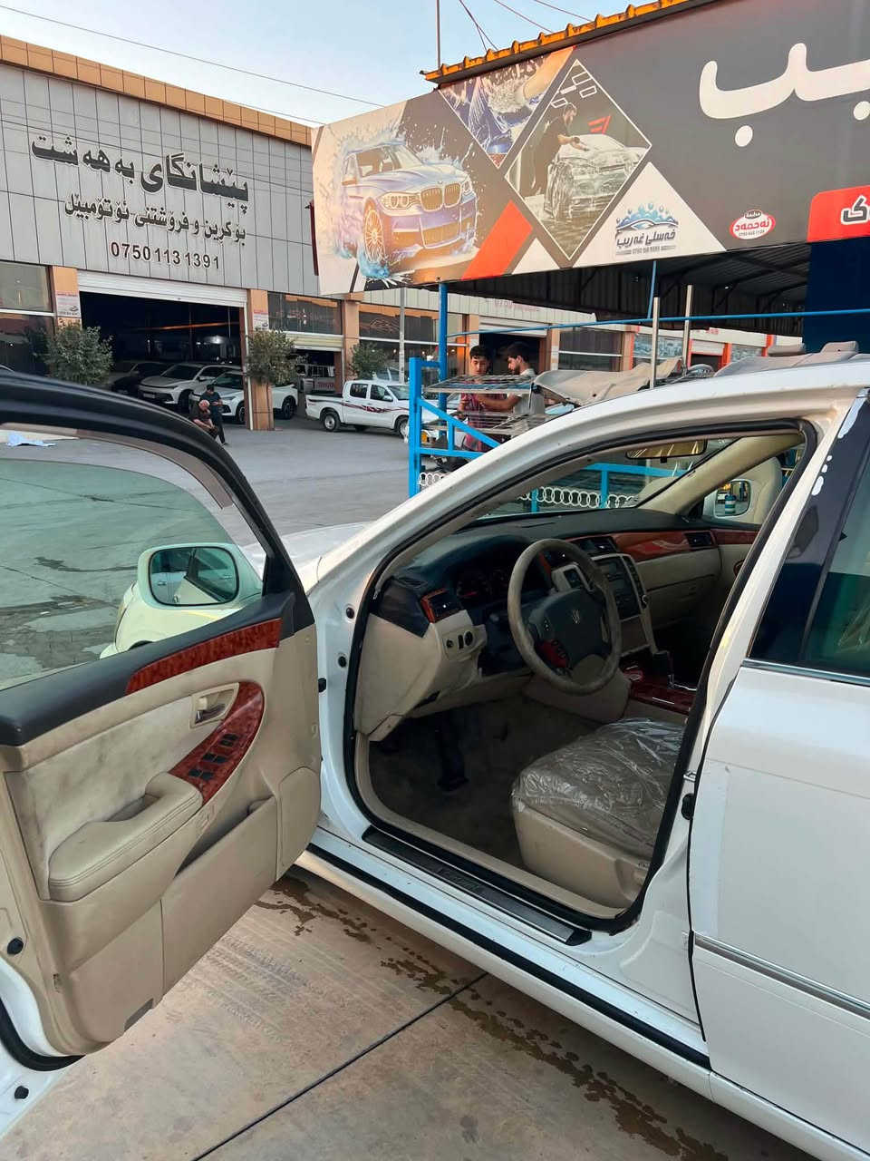 تكايه تكايه جوان بيخوينه وه 
شاهینە ٢٠٠٤موس ناوزەرد
١٨٠ گێر بچوک
کۆددار
هەیکەل شوشەیی 
دەعمى له پيشه وه هه يه 
مه كينه ى ده نگى هه يه 
نرخى٤٦ گه لا
شوين رانيه 
تكايه موشته رى نيت تيلو نامه مه كه
***********
*********** رانية, السليمانية
