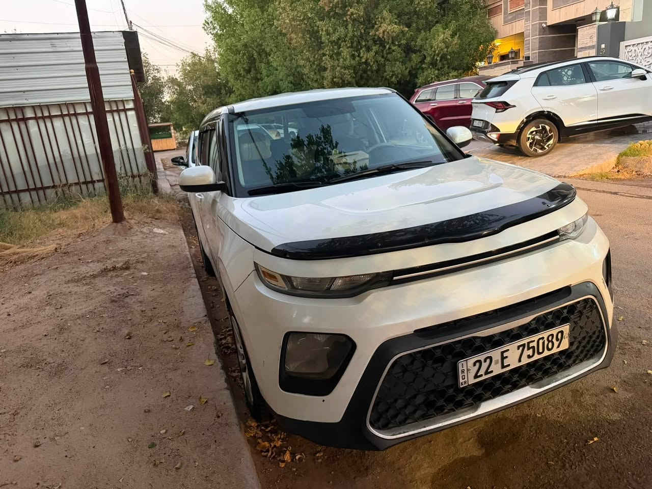 السلام عليكم
كيا صول 2020 للبيع مكينه 1600 
وارد امريكي
ماشيه 91
الرقم اربيل 
السياره مواصفاتها معروفه 
كامره خلفيه 
تبريدهه يجنن
تحكمات قياده 
مثبت سرعه 
وغيرها من المواصفات
السياره حادثها جاملغ الي يم باب السايق 
مكاني بغداد 
السعر الاتصال على الرقم

 ***********
